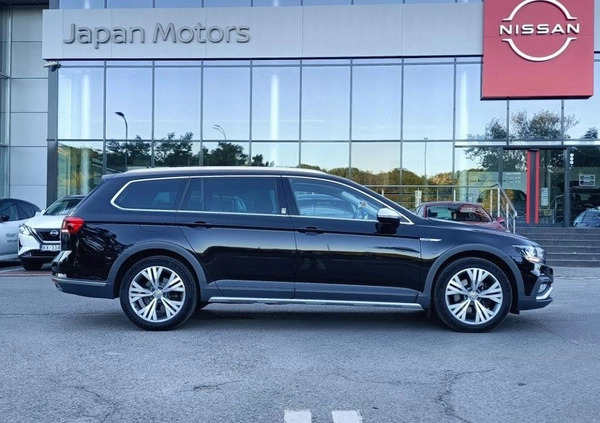 Volkswagen Passat cena 117900 przebieg: 140470, rok produkcji 2020 z Gryfino małe 631